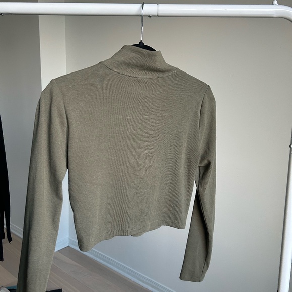 Aritzia Wilfred Free Half-Zip Top - Olive - Size M - Picture 2 of 3
